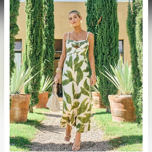 ANTONIO MELANI Dresses & Skirts - ANTONIO MELANI White Dress with Green Leaf Print